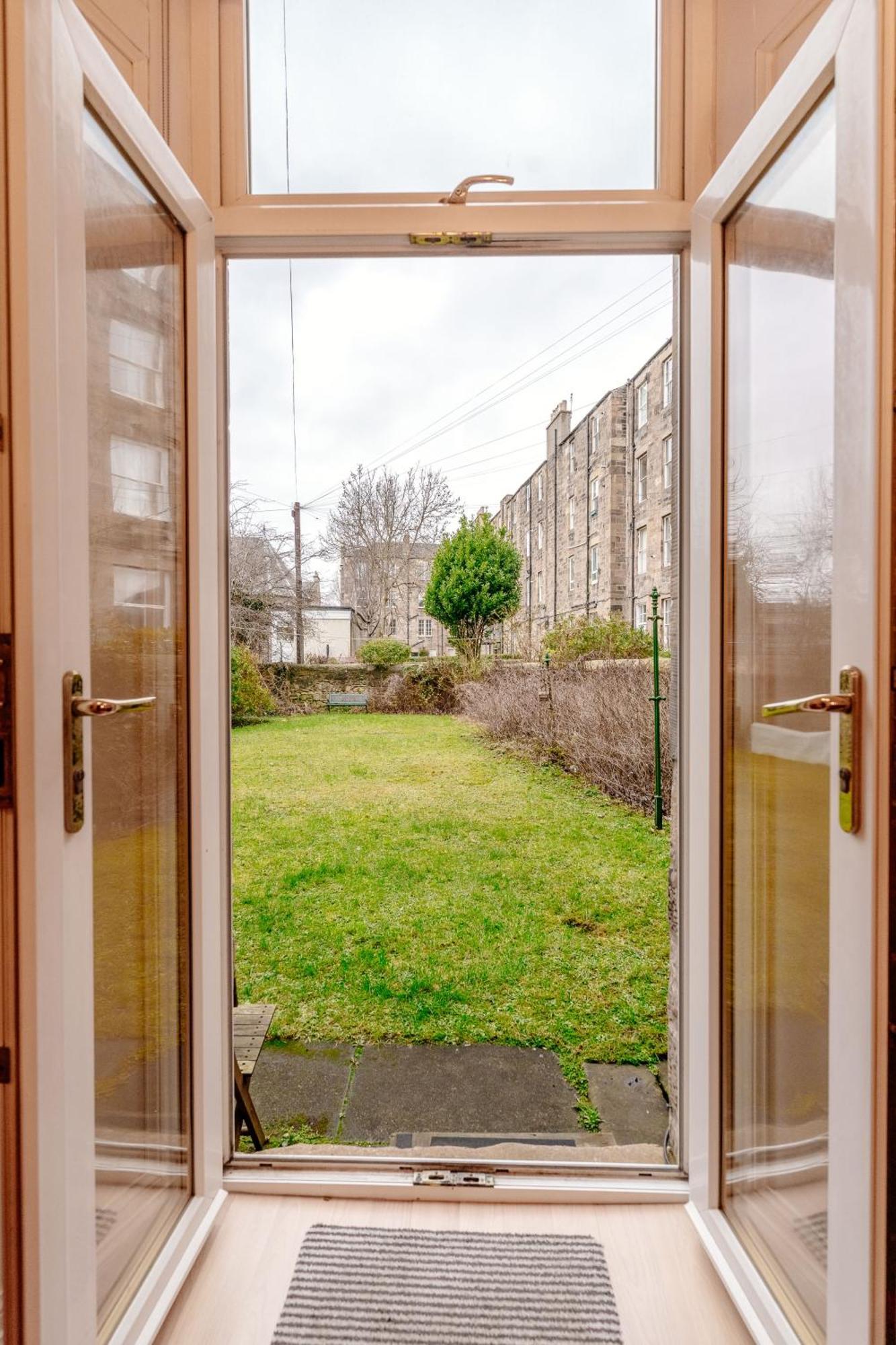 Апартаменты Delightful Ground Floor Newington Flat Эдинбург Экстерьер фото